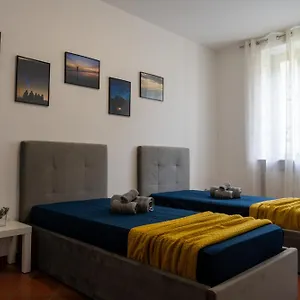 Grey Entratico